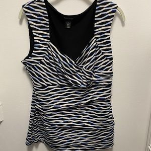 White House Black Market Blue/White Pattern Top